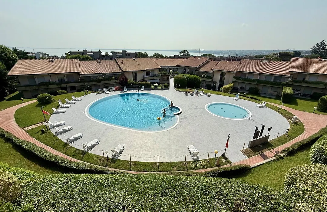 Kristall Lago Residence-1